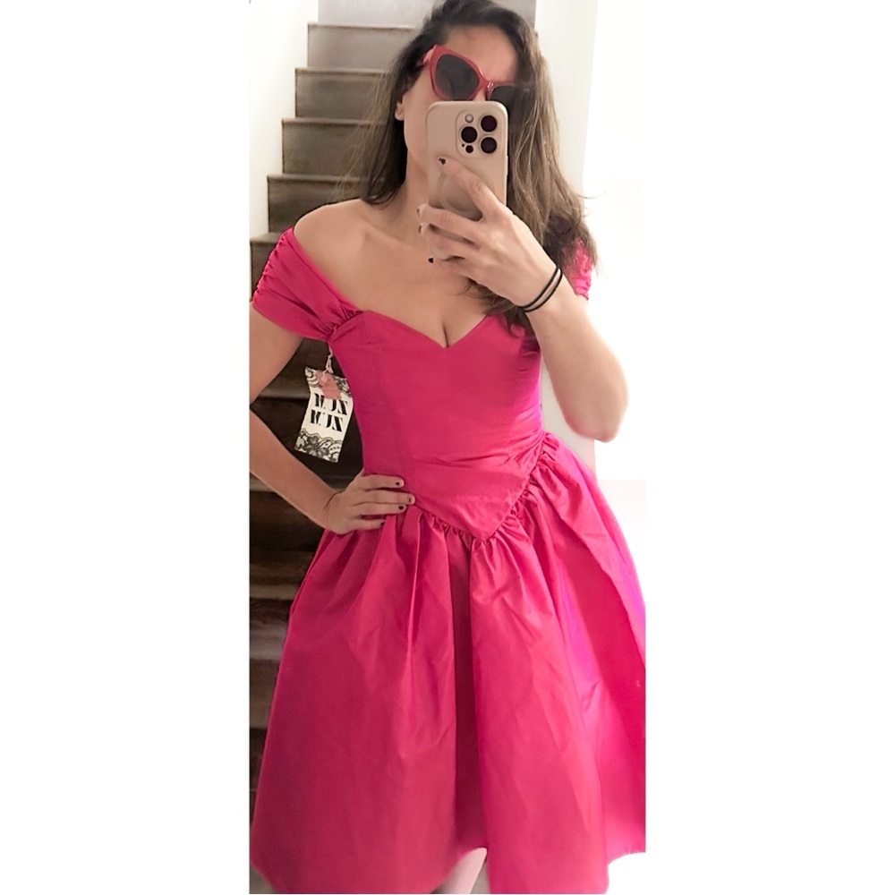 Deadstock Vintage 1980s Prom Dress Barbie Pink Colorshift Off-Shoulder Gown NWT - Picture 14 of 14